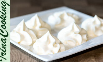 Чем заменить сливки для взбивания