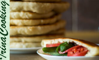 Дрожжевые лепешки на сковороде