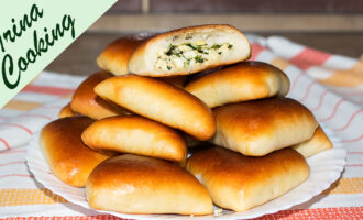 Пирожки с луком и яйцом
